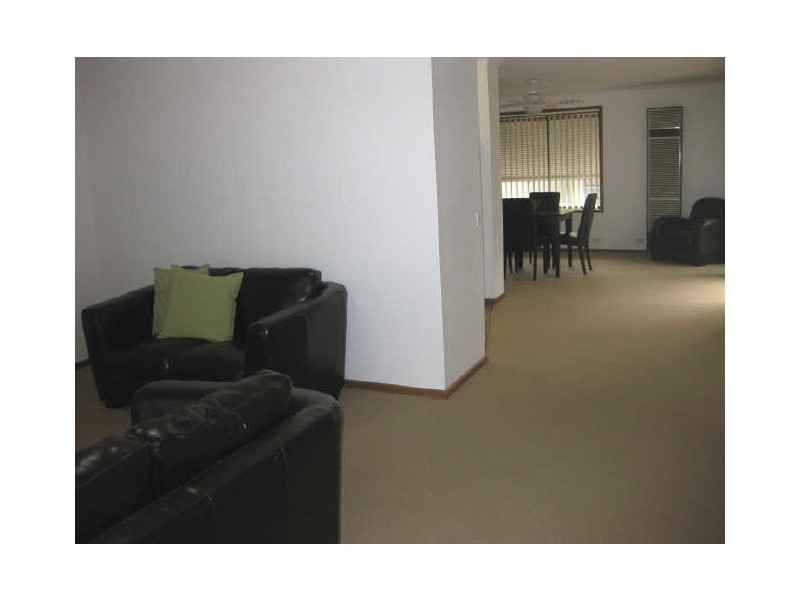 6 SARNIA FARM ROAD, St Agnes SA 5097