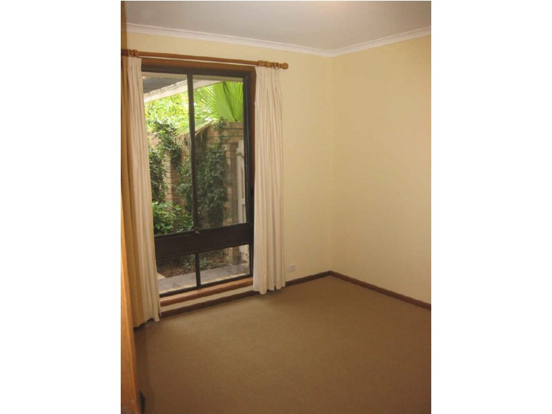 6 SARNIA FARM ROAD, St Agnes SA 5097