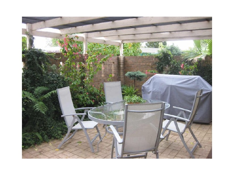 6 SARNIA FARM ROAD, St Agnes SA 5097