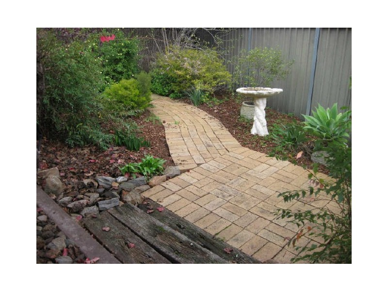 6 SARNIA FARM ROAD, St Agnes SA 5097