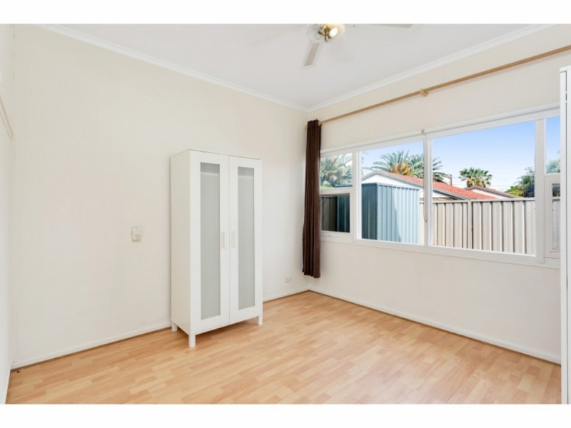 2/19 Military Road, West Beach SA 5024