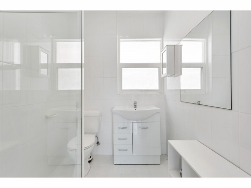 2/19 Military Road, West Beach SA 5024