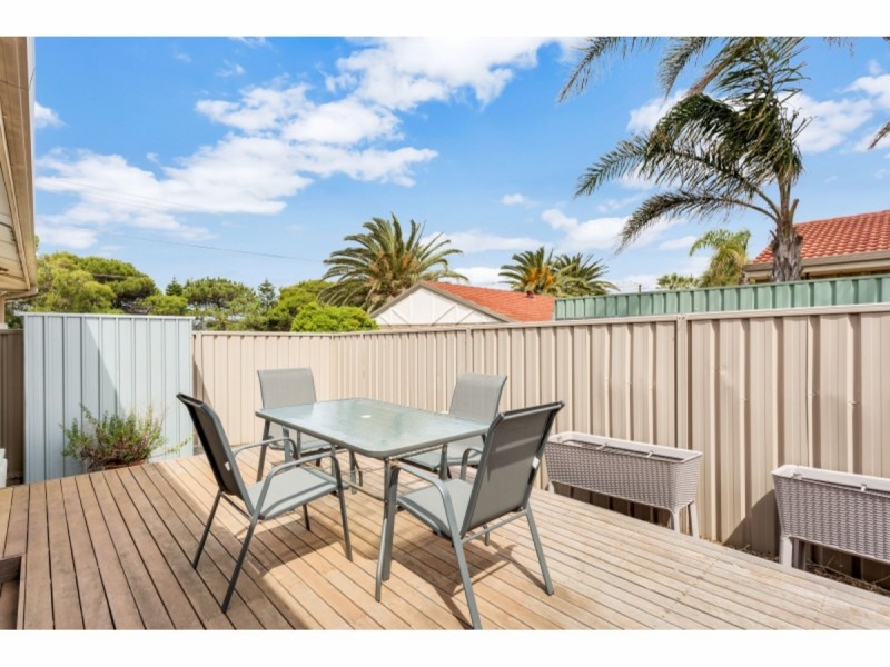 2/19 Military Road, West Beach SA 5024