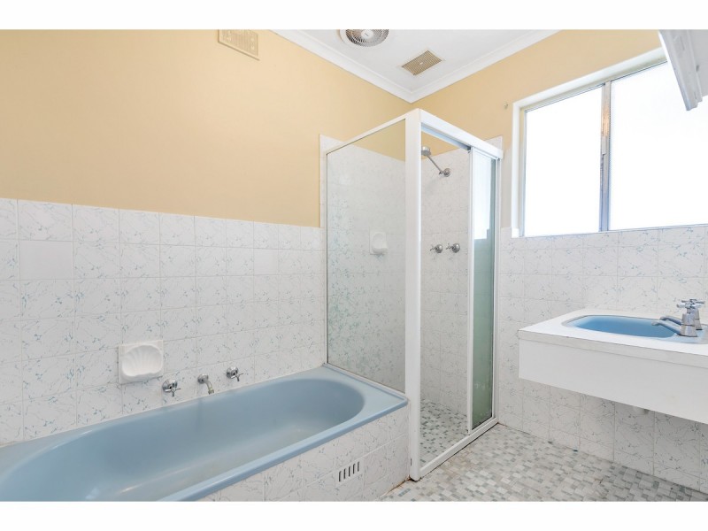 16 Barns Avenue, Highbury SA 5089