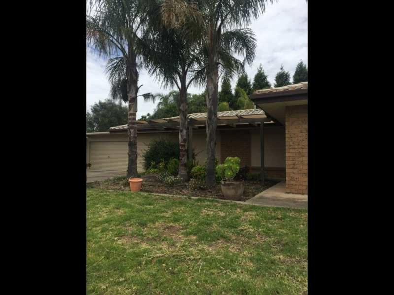 285 Grenfell Road, Redwood Park SA 5097