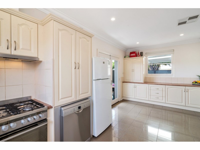 8 Thrower Avenue, Felixstow SA 5070