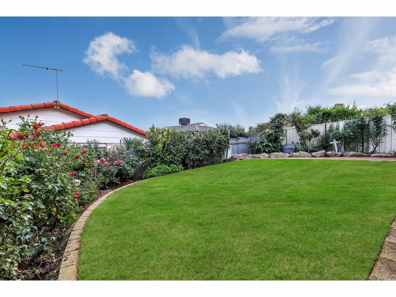 8 Streeton Avenue, Hope Valley SA 5090