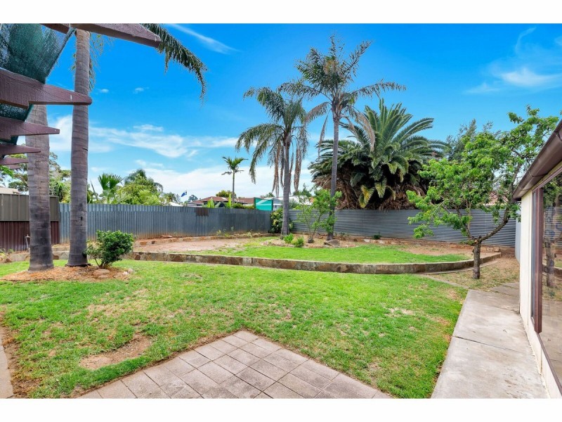 20 Sturt Road, Valley View SA 5093