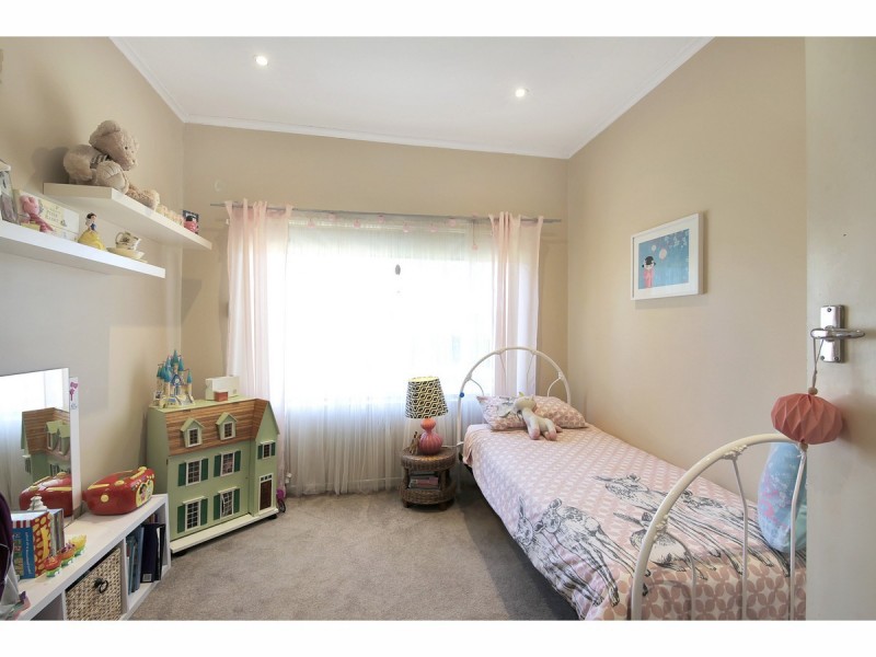 35 Montacute Road, Campbelltown SA 5074