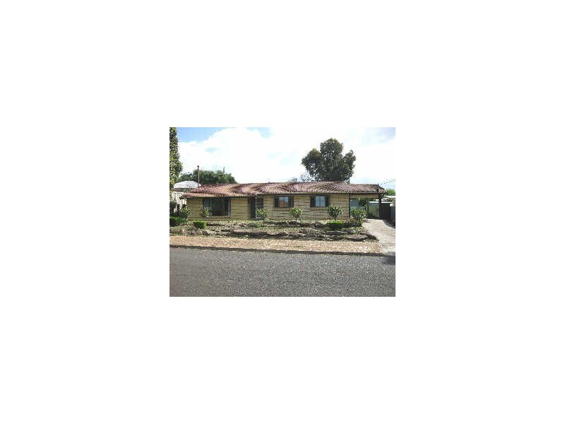 4 CEDAR AVENUE, Dernancourt SA 5075