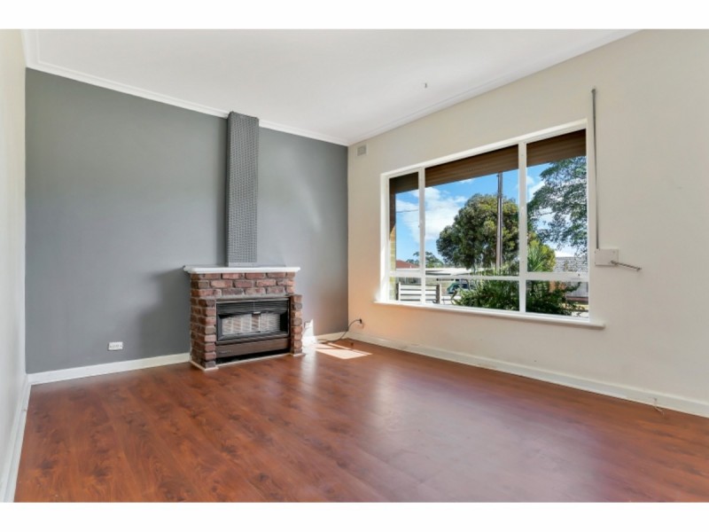 6 Valda Road, Para Hills SA 5096