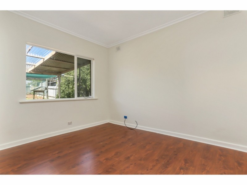 6 Valda Road, Para Hills SA 5096