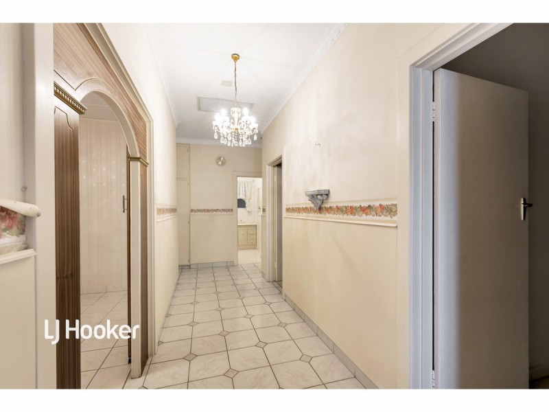 18 Newton Road, Campbelltown SA 5074