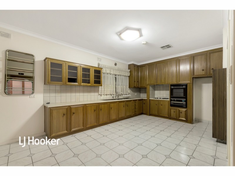 18 Newton Road, Campbelltown SA 5074
