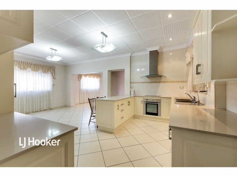 18 Newton Road, Campbelltown SA 5074
