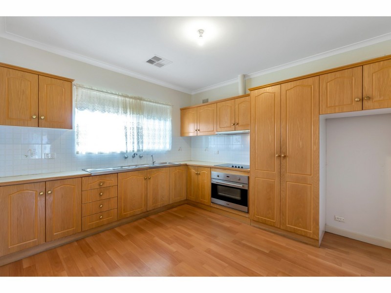 57 Cresdee Road, Campbelltown SA 5074