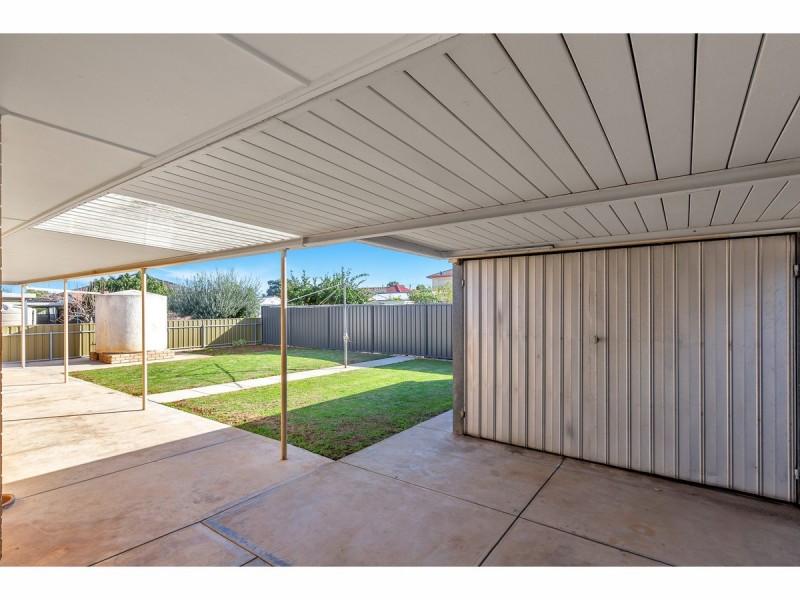 57 Cresdee Road, Campbelltown SA 5074