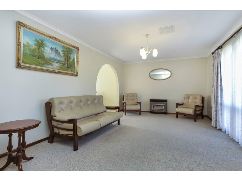 5 Monaro Crescent, Newton SA 5074