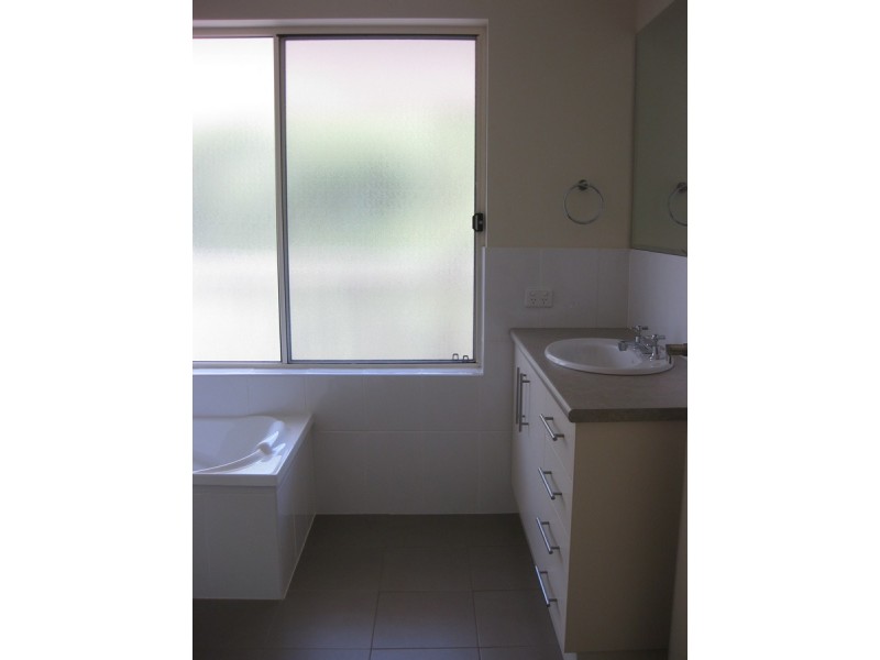 4/107 Commercial Road, Salisbury SA 5108