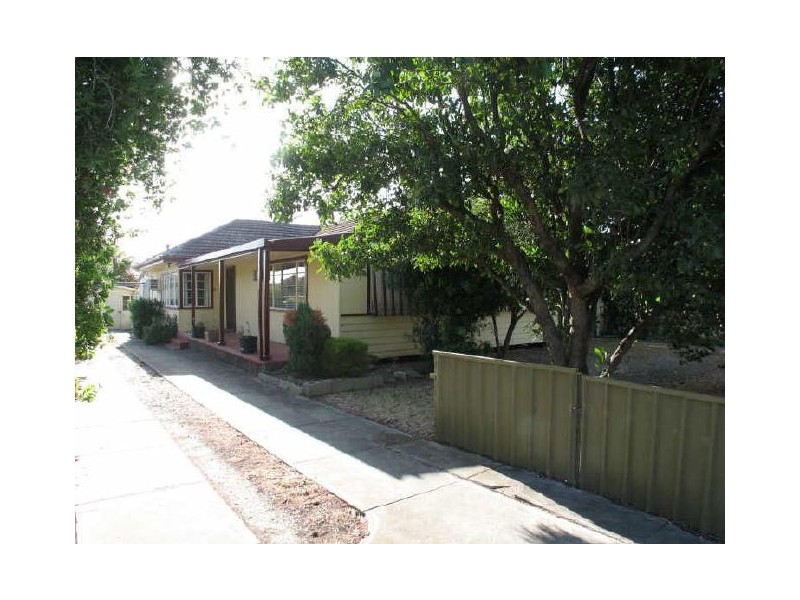 16 ACACIA AVENUE, Campbelltown SA 5074