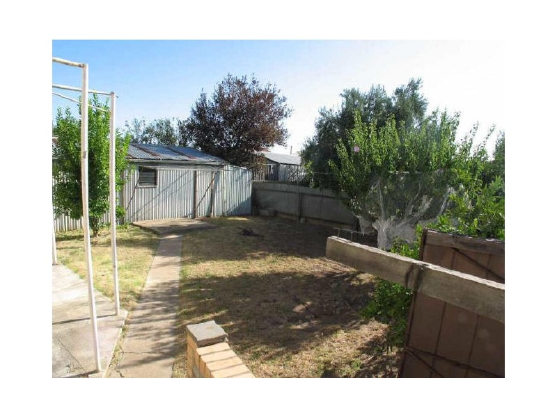 16 ACACIA AVENUE, Campbelltown SA 5074