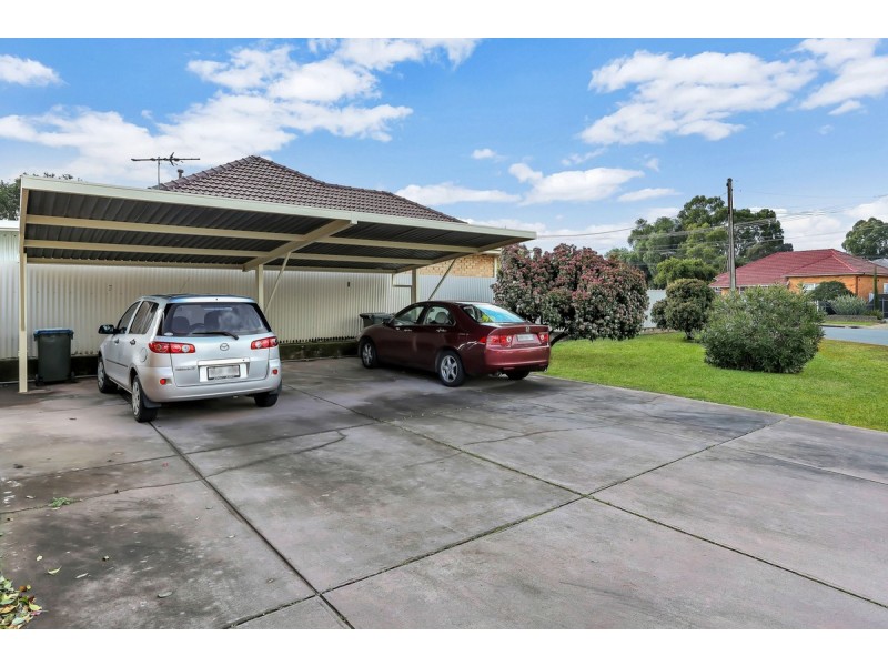 3 Moore Crescent, Campbelltown SA 5074