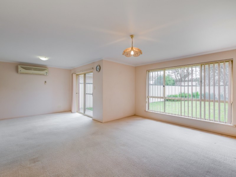 8 Shropshire Avenue, Hillcrest SA 5086