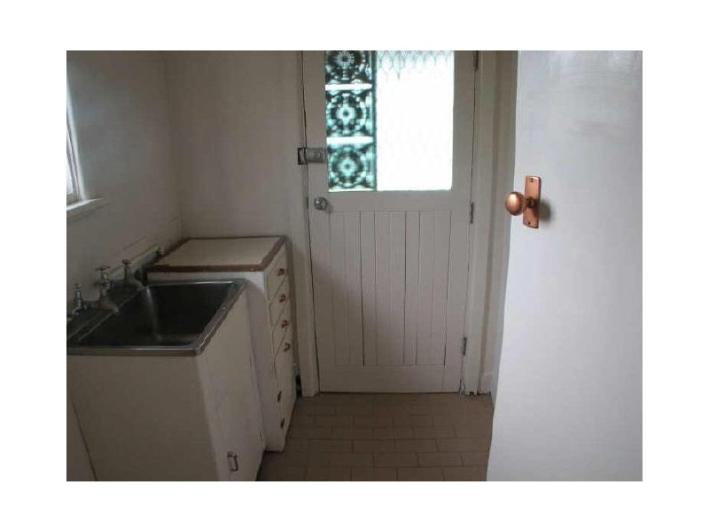 6 FOURTH AVENUE, Tranmere SA 5073