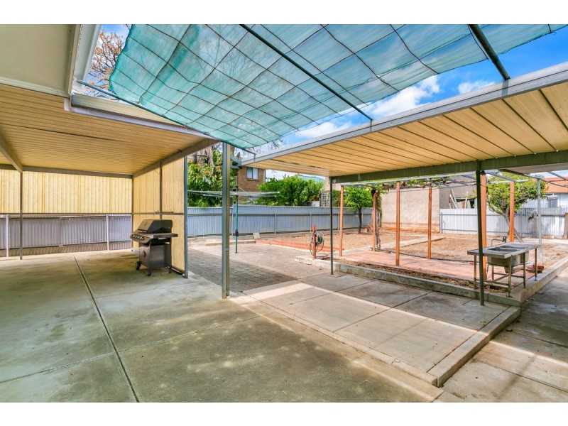 16 Cresdee Road, Campbelltown SA 5074