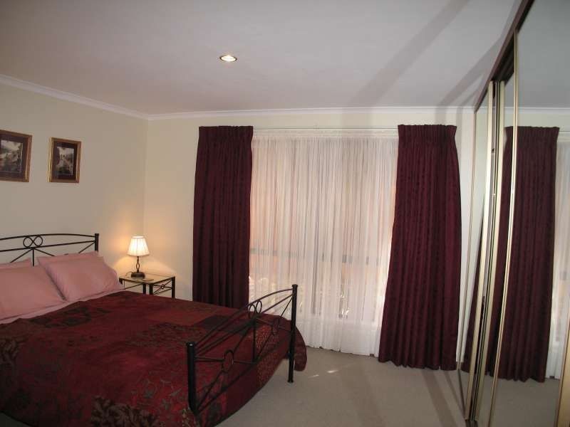 10B KAREDA DRIVE, Campbelltown SA 5074