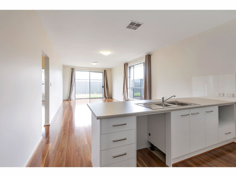 55 Charmaine Avenue, Para Vista SA 5093