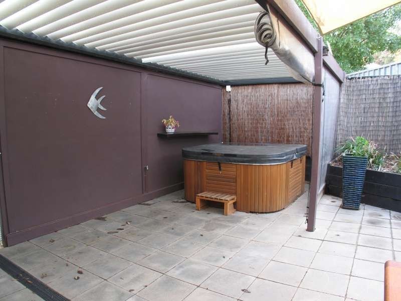 25 TAY ROAD, Woodforde SA 5072
