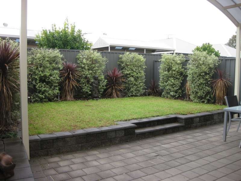 11B LESLIE AVENUE, Campbelltown SA 5074