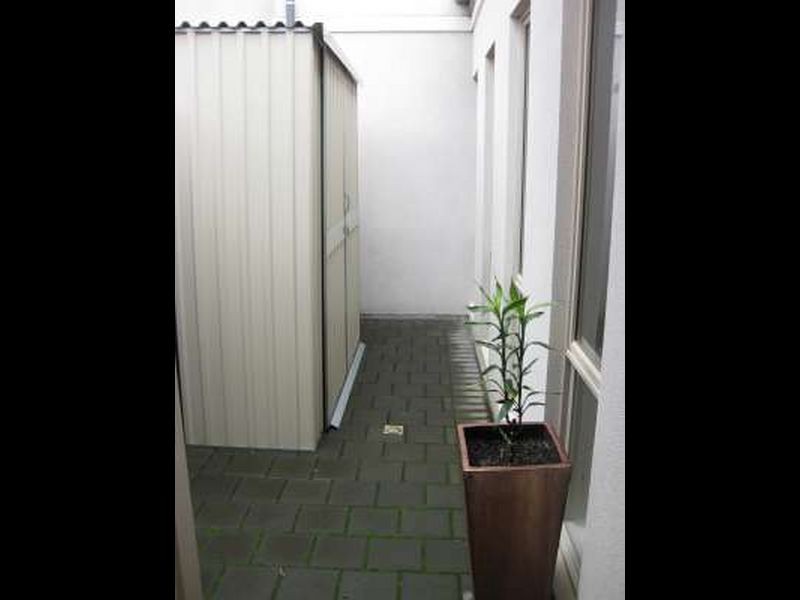 11B LESLIE AVENUE, Campbelltown SA 5074