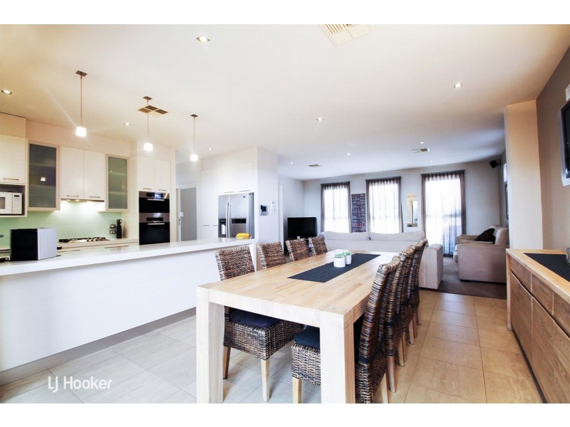 12 Piccadilly Crescent, Campbelltown SA 5074