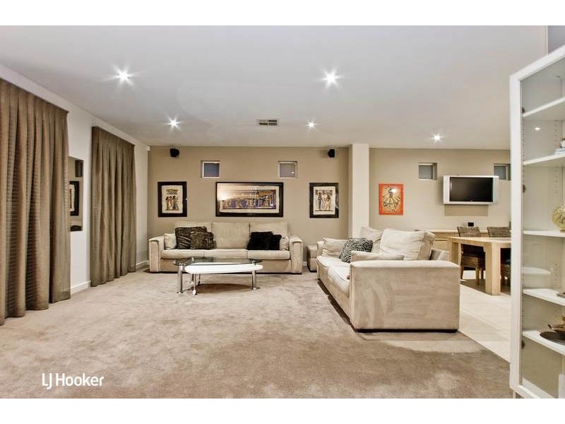 12 Piccadilly Crescent, Campbelltown SA 5074