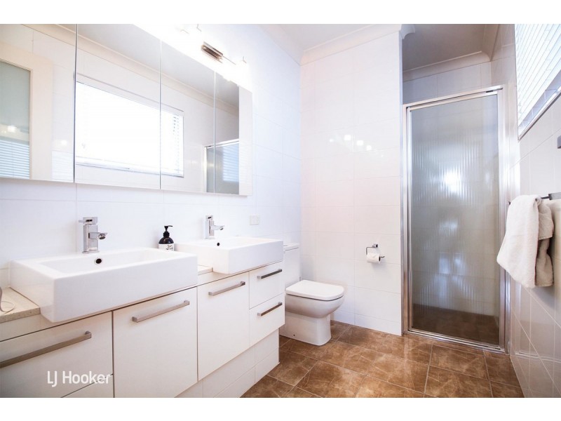 12 Piccadilly Crescent, Campbelltown SA 5074