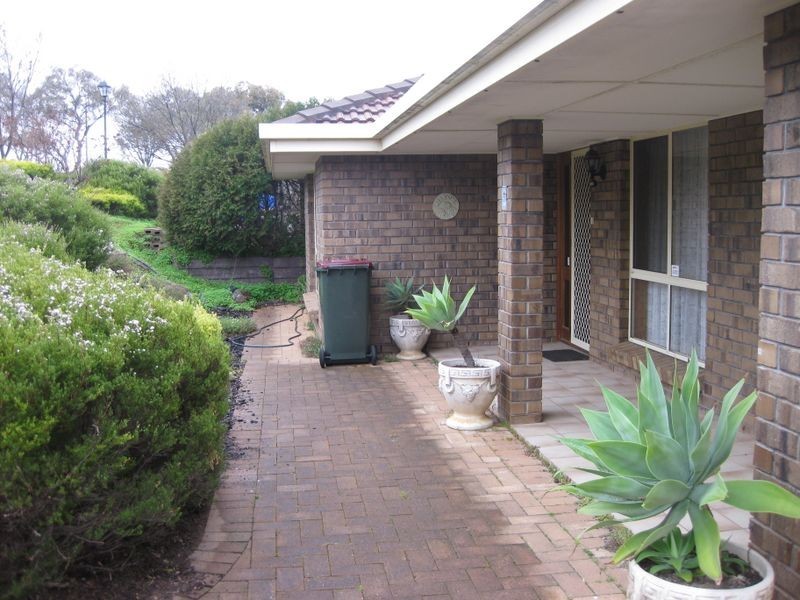 24 Bowmore Court, Greenwith SA 5125