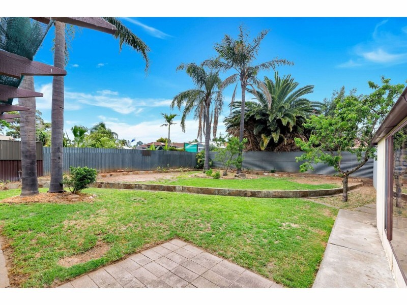 20 Sturt Road, Valley View SA 5093