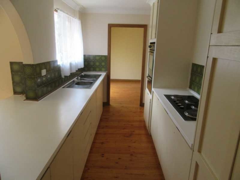 22 Deakin Avenue, Hope Valley SA 5090