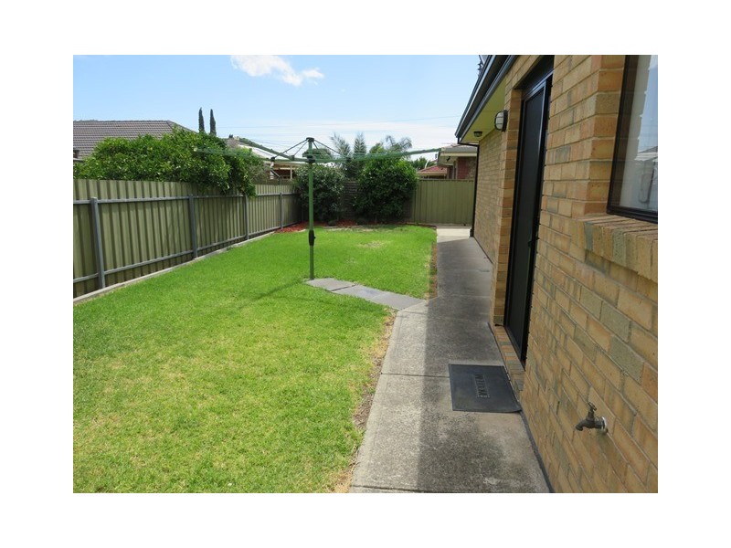 8 Lomman Avenue, Newton SA 5074