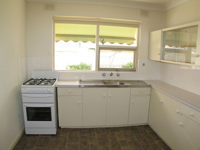 3/4 PEROOMBA AVENUE, Kensington Gardens SA 5068