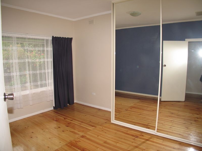 24 THE PARADE, Holden Hill SA 5088