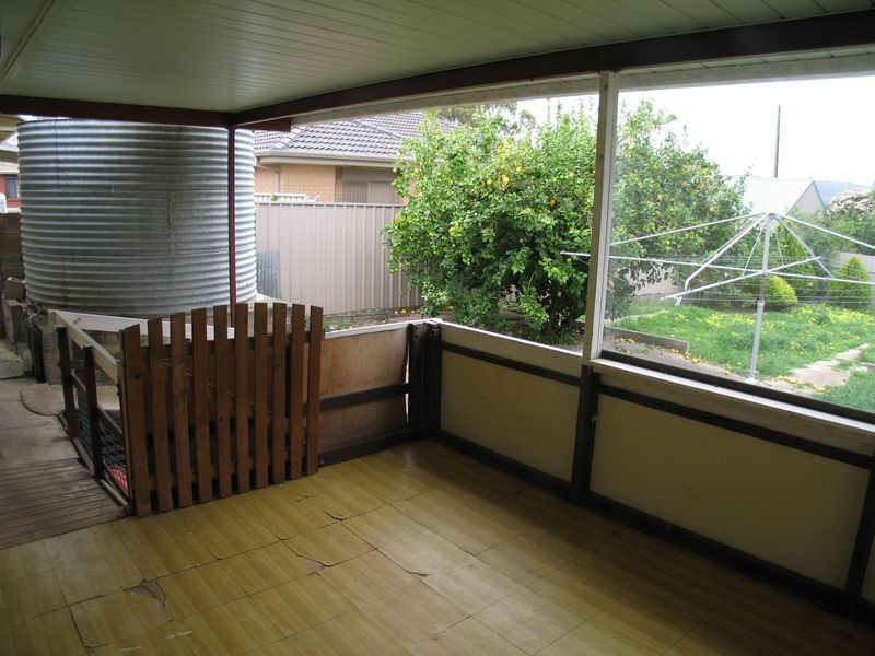 24 THE PARADE, Holden Hill SA 5088