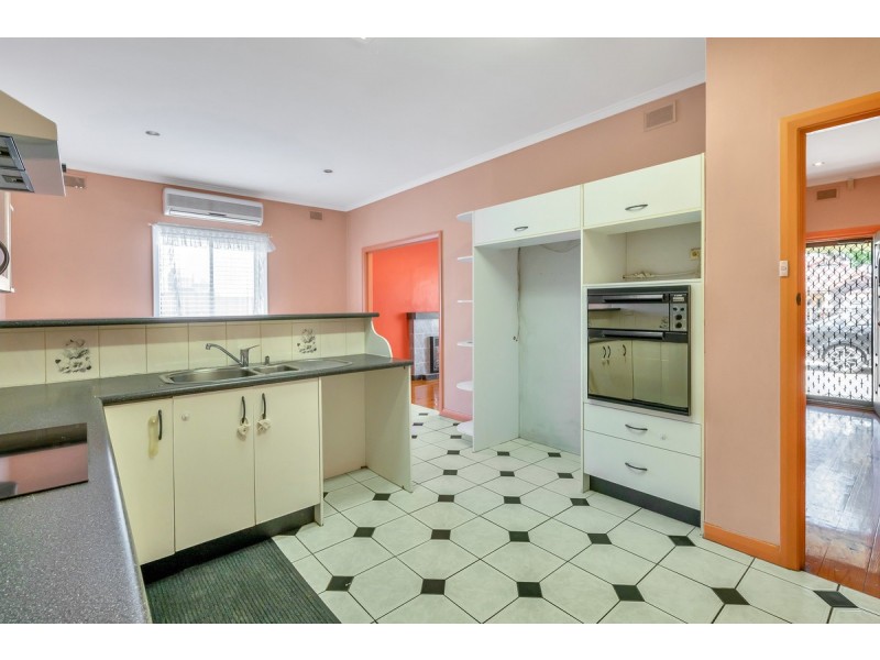 47 Hanson Road, Woodville North SA 5012