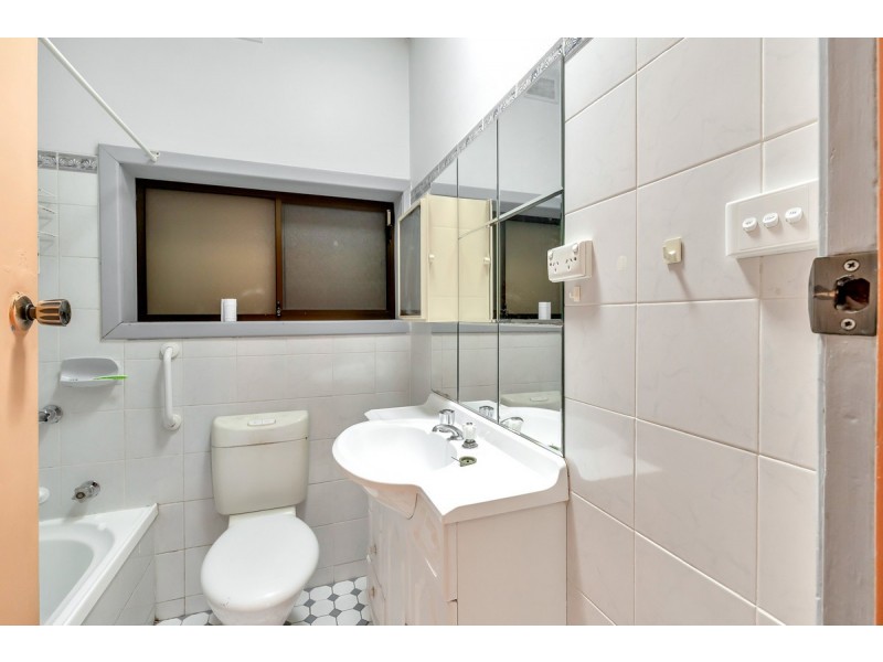 47 Hanson Road, Woodville North SA 5012