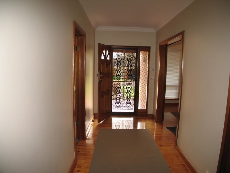 6 Philip Court, Rostrevor SA 5073