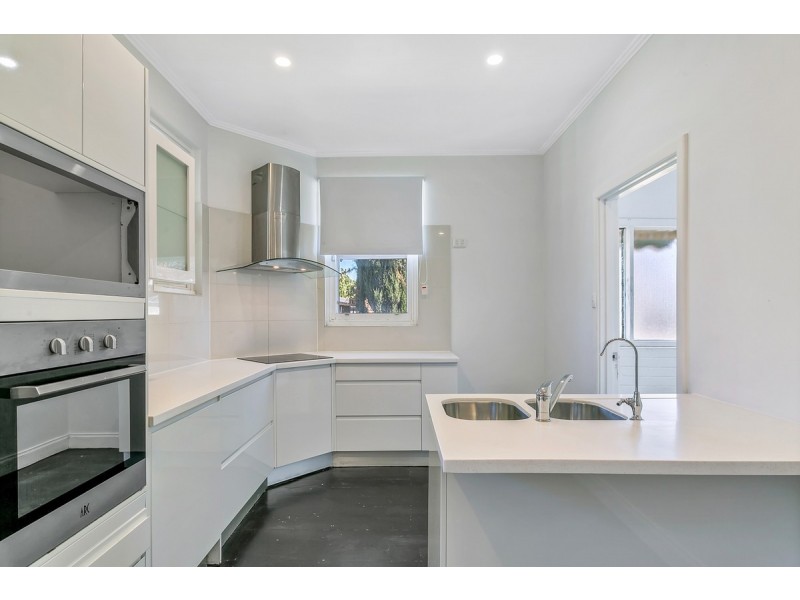 15 Ascot Avenue, Vale Park SA 5081