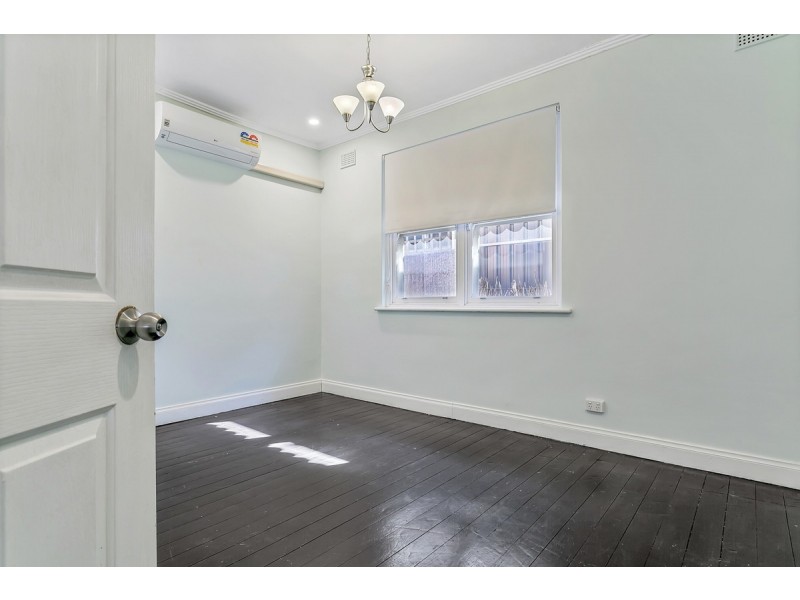 15 Ascot Avenue, Vale Park SA 5081