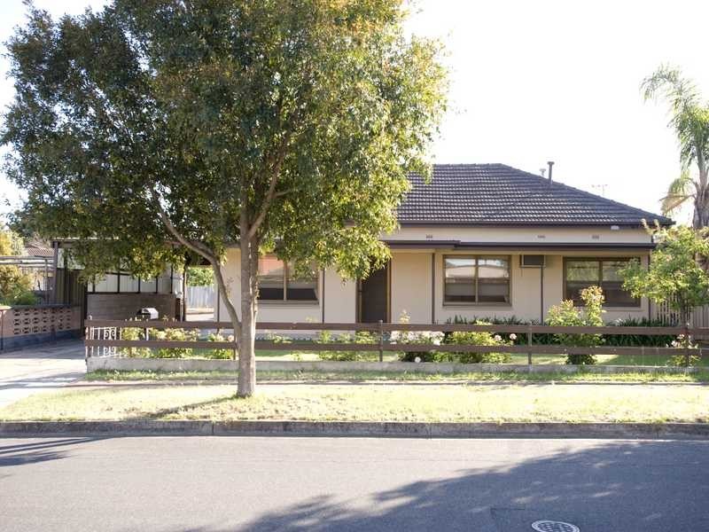 1 MARKWICK CRESCENT, Campbelltown SA 5074